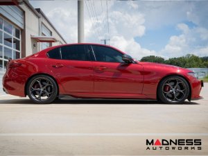 Alfa Romeo Giulia Side Skirts - Carbon Fiber - Estremo